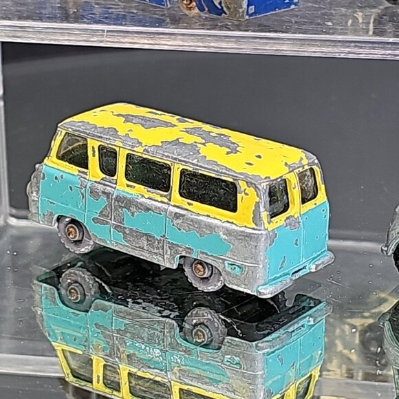 Lesney Budgie Diecast Buses And Vans 4pcs Total Vintage Collectibles England - Picture 4 of 13